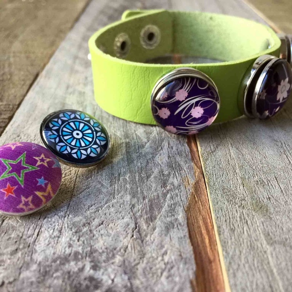 Women's Snap Bracelet - Picture 5 of 8